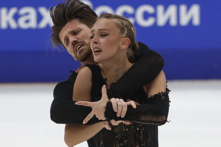 Степанова и Букин выиграли золото Гран-при в Красноярске