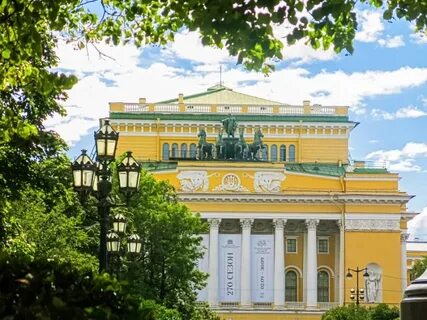 Александринский театр представит инновационные спектакли и отметит юбилей лаборатории