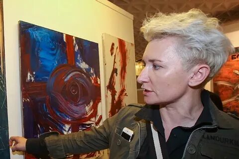 Диана Арбенина представила трек «Соловьи» и дала концерт в Барнауле