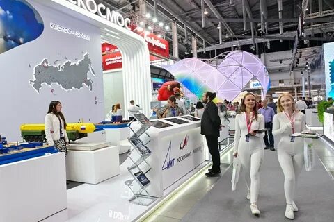 Москва украсилась арт-павильонами «Фабрика подарков»