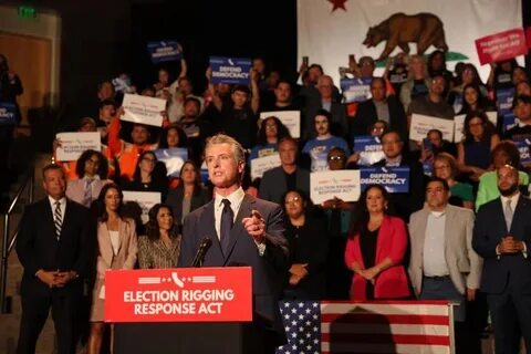 Республиканцы требуют отставки спикера Джонсона