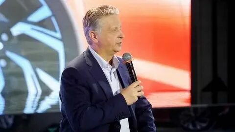 Глава АвтоВАЗа: рискованно запускать новые модели на слабом рынке