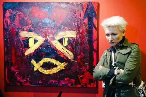 Диана Арбенина представила трек «Соловьи» и дала концерт в Барнауле