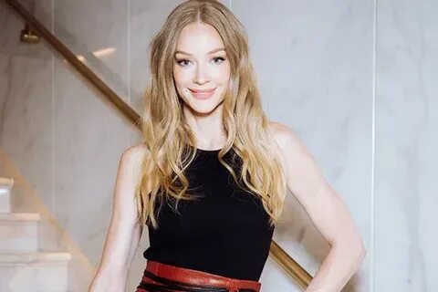 Светлана Ходченкова покорила пylon в сапогах на шпильках