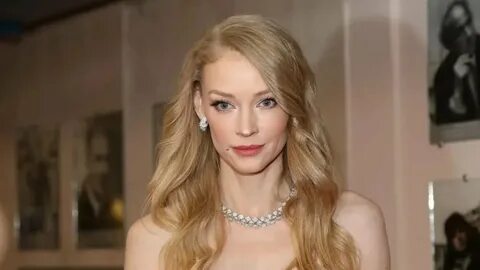 Светлана Ходченкова покорила пylon в сапогах на шпильках