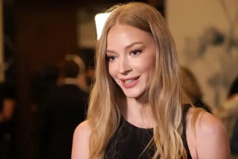 Светлана Ходченкова покорила пylon в сапогах на шпильках