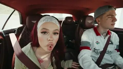 Инстасамка запустит сериал и мультфильм