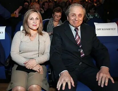 Пропавший гений: тайна художника Гришки и его выставленные полотна