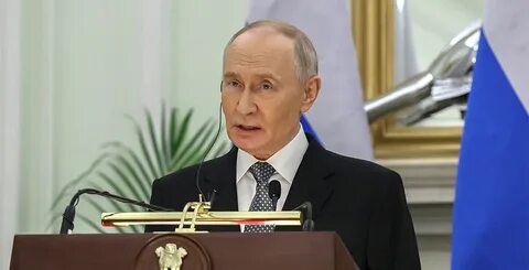 Путин поручил немедленно начать структурную перестройку экономики РФ