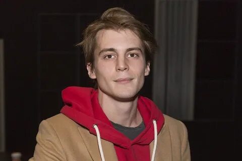 Иван Янковский: новые проекты и семейные образы