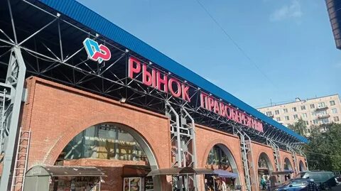 Пожар на Правобережном рынке в Петербурге: паника и разрушения