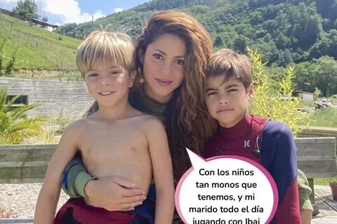 Шакира и сыновья: Музыкальный дуэт на концерте в Аргентине 🎤