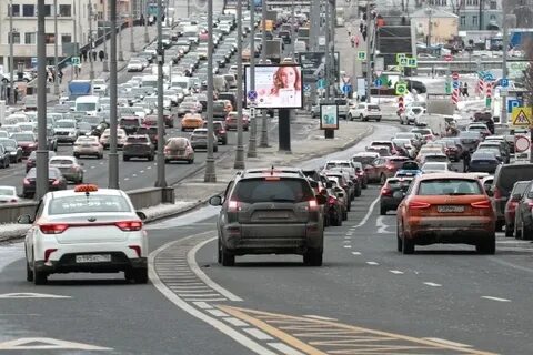 Москва встала в 10-балльных пробках впервые за год