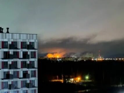 Великий Новгород: взрывы и пожар после атаки БПЛА