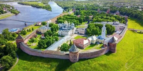 Великий Новгород: взрывы и пожар после атаки БПЛА