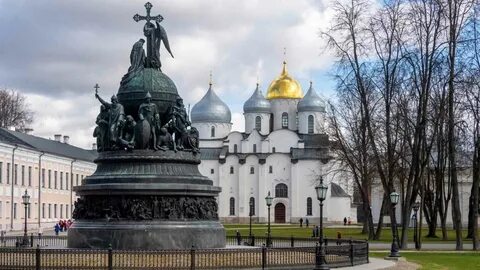 Великий Новгород: взрывы и пожар после атаки БПЛА