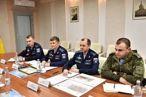 В Ярославле прогремело до семи взрывов: ПВО сбила беспилотники, в Твери БПЛА атаковал жилой дом, 7 пострадавших