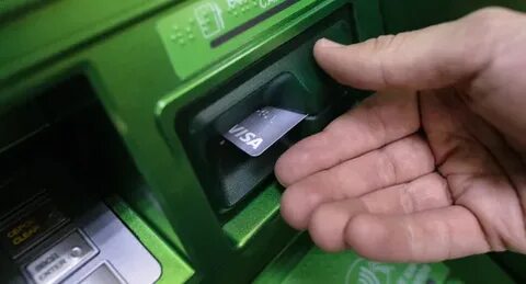 Узбекистан стал первой страной с тотальным запретом наличных