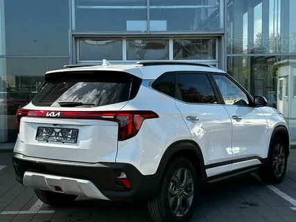 Kia Seltos II: полный рестайлинг и гибридный двигатель