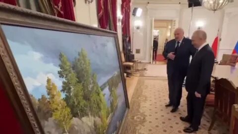 Лукашенко вручил Путину картину с Валаамом