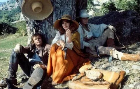 Алёна Хмельницкая встретила 55-летний юбилей в Таиланде с семьёй