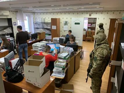 Обыски в домах и кабинетах руководства УрФУ: силовики проверили финансовые махинации