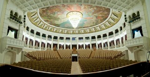 Бурятский театр оперы и балета внутренний зал