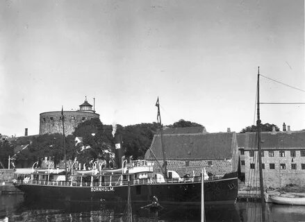 корабль у острова Борнхольм