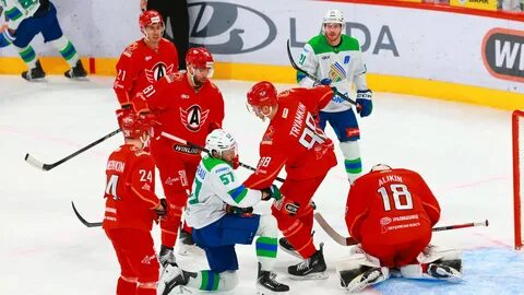 Автомобилист разгромил Салават Юлаев в КХЛ: дубль Буше и травма Кузнецова