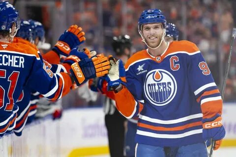 Лидеры НХЛ сошлись в ключевых матчах: прогнозы и ставки на противостояния Далласа и Тампы-Бэй, а также Динамо Москвы и Северстали