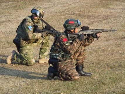 китайский спецназ на учениях