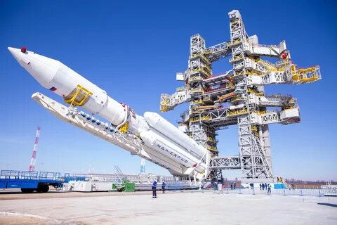 ракета Ангара на стартовой площадке
