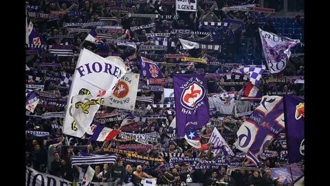 болельщики «Фиорентины» на трибунах