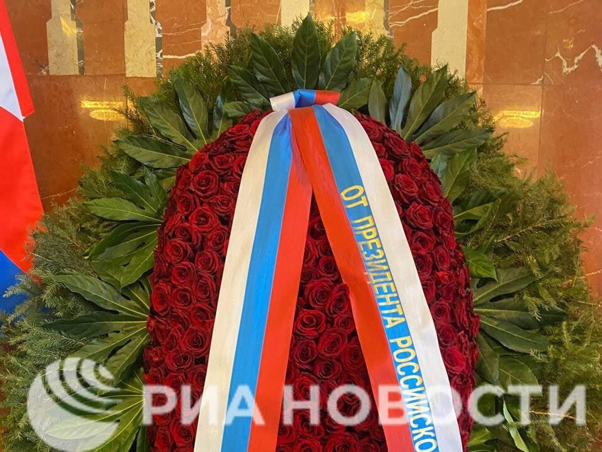 венки на церемонии прощания