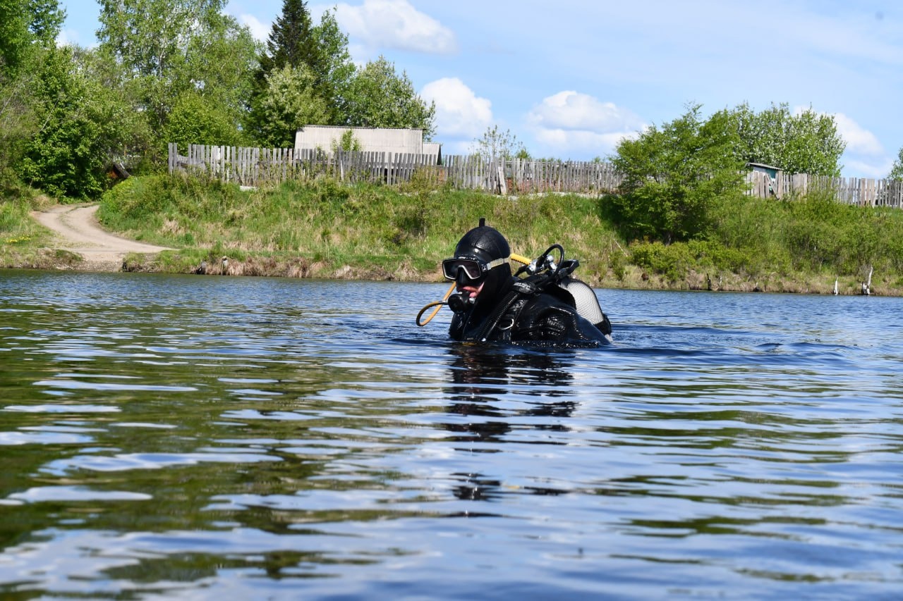водолазы на Волге