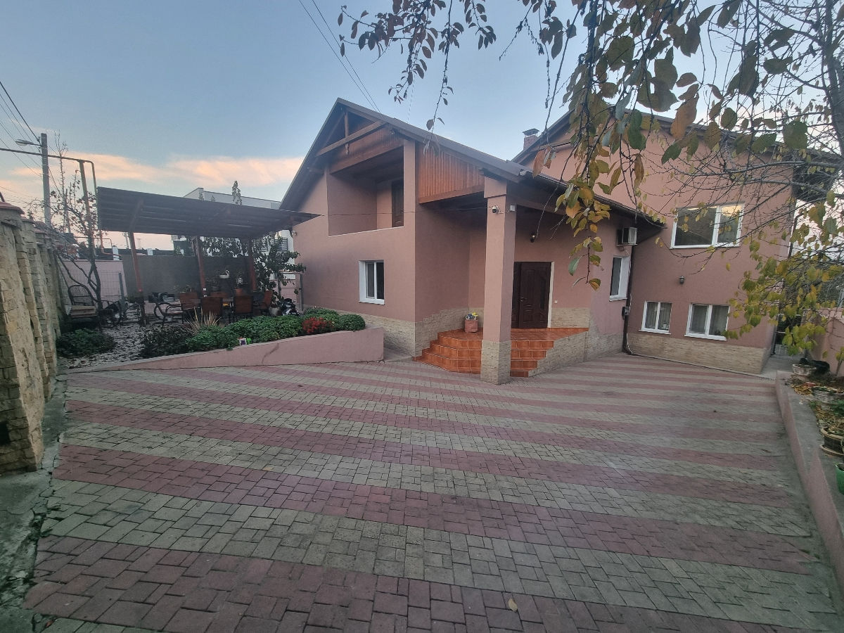 Семейный дом