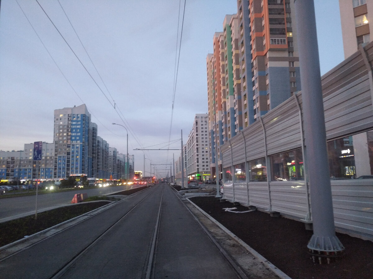 транспортные потоки на улице екатеринбурга