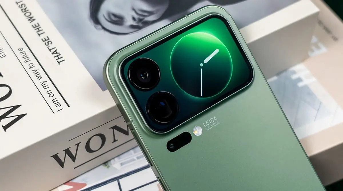 Дизайн блока камер Xiaomi 18 Pro