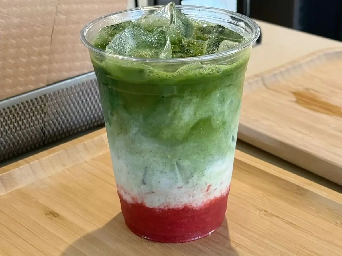 Mytcha cafe Baku matcha latte dessert interior