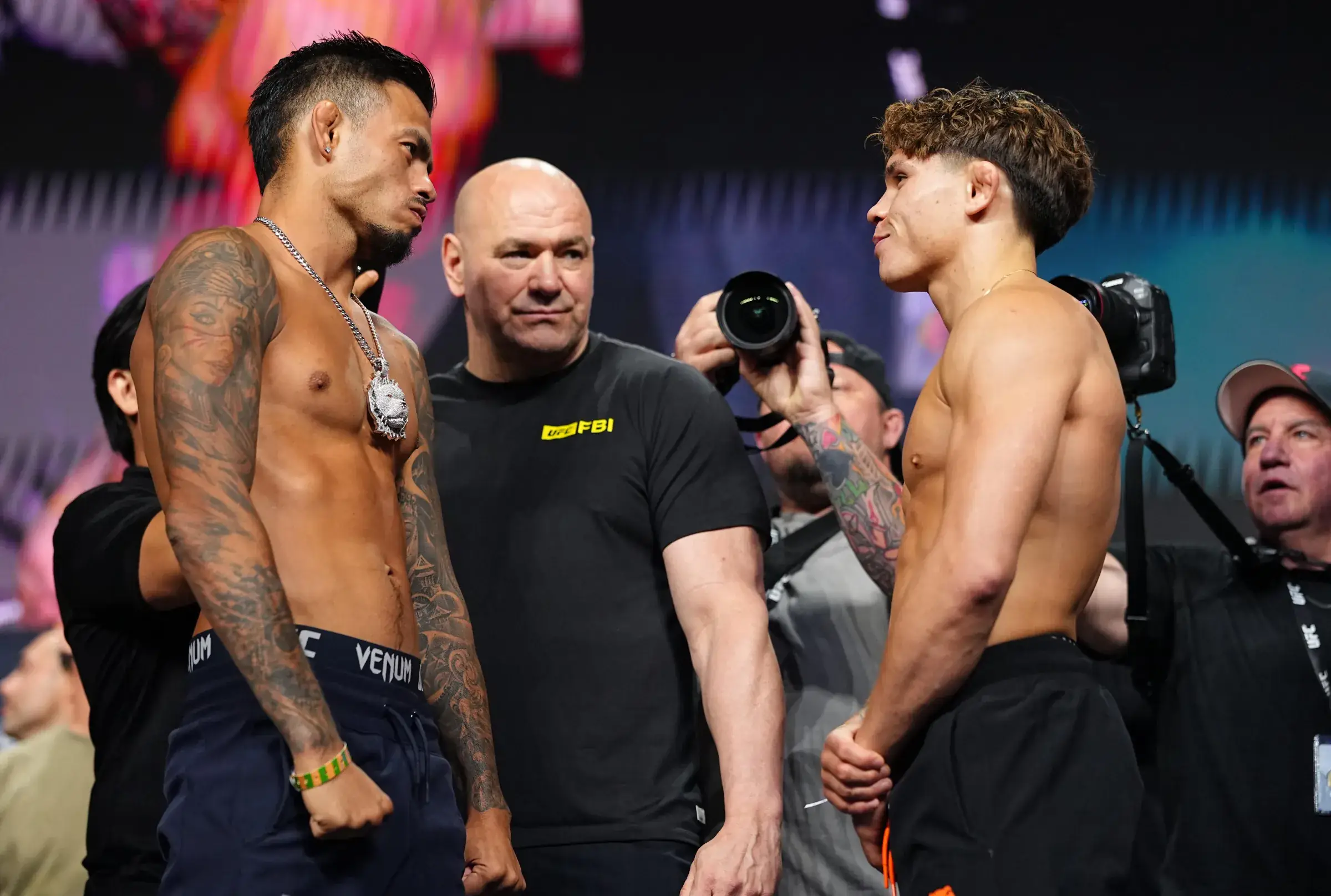 Брэндон Ройвал октагон UFC 329 бои