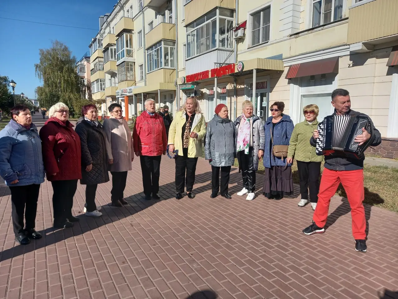 группа людей на улице в Тамбове