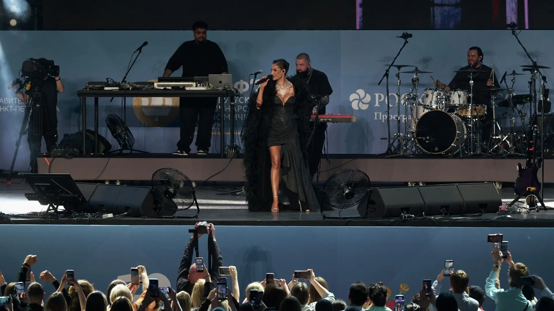 Sevil Artik Asti white dress DREAM FEST 2026