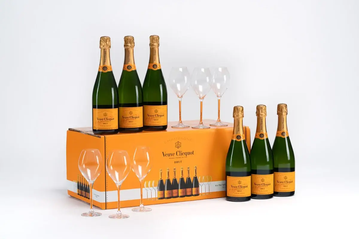 Как 27-летняя вдова вопреки законам Франции создала империю Veuve Clicquot и напоила Россию шампанским