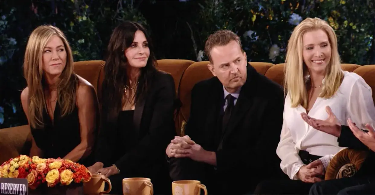 Lisa Kudrow Matthew Perry Friends reunion