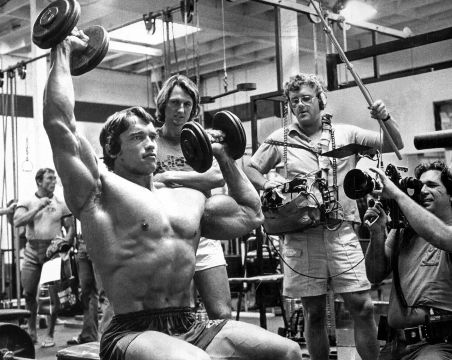 Arnold Schwarzenegger Gold's Gym 2026