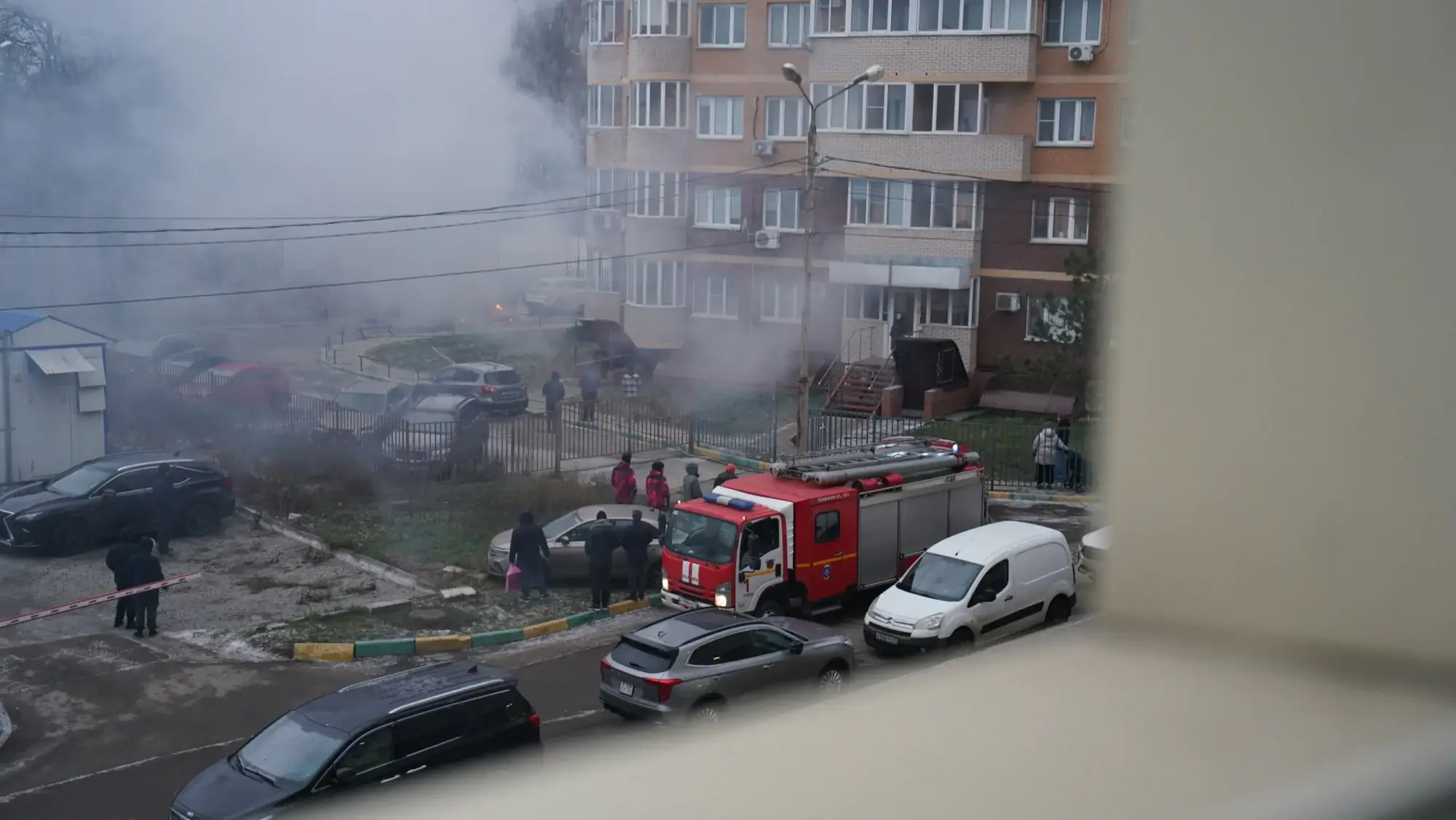 Тула улица Михеева подъезд жилого дома вечером