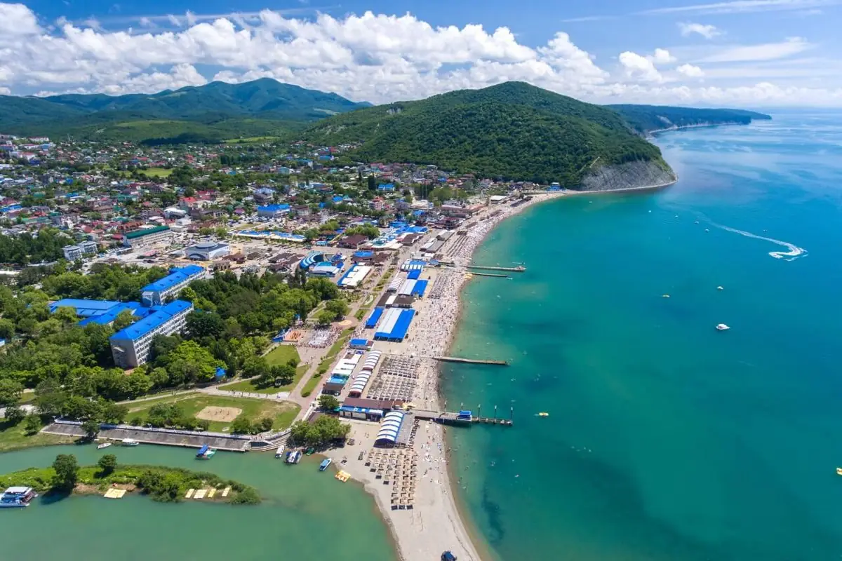 пляж Архипо-Осиповка Черное море туристы