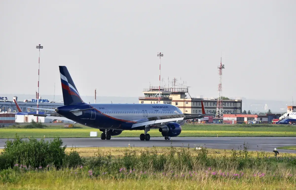 аэропорт Большое Савино Пермь самолет