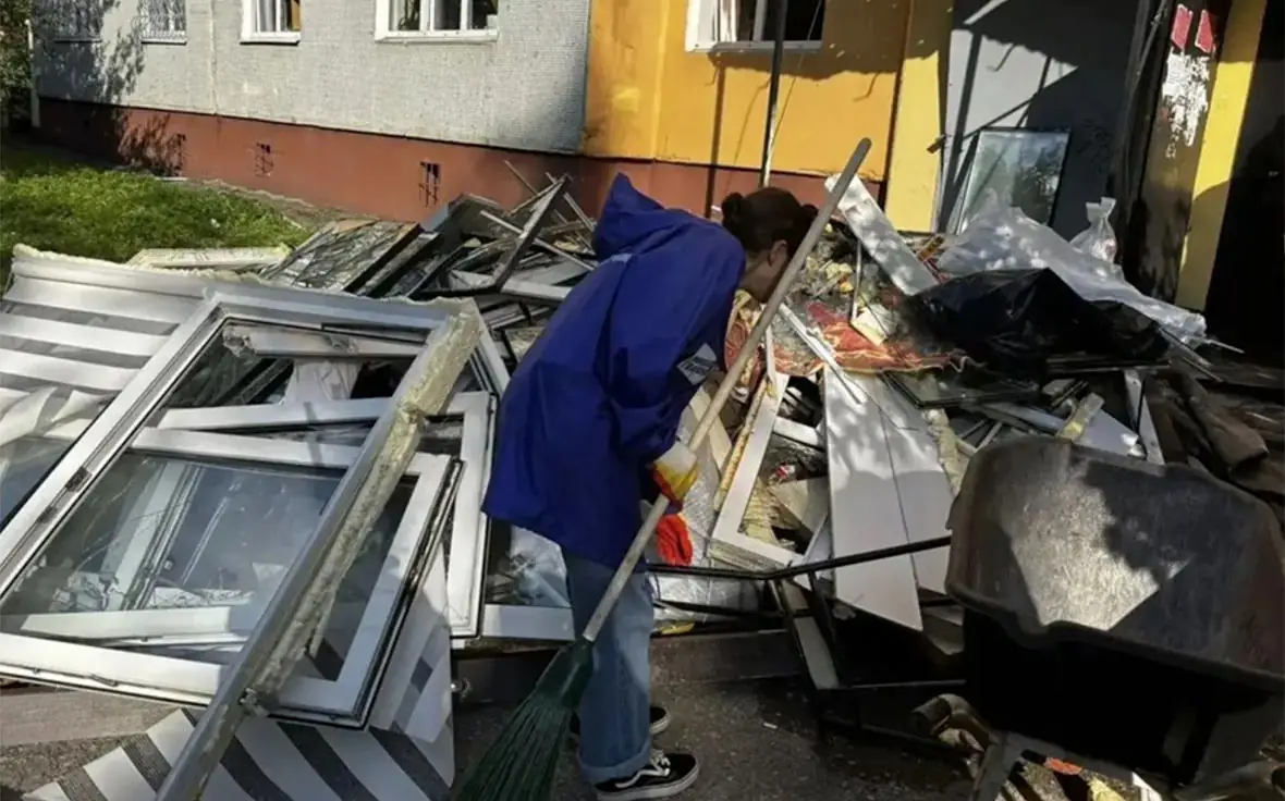 1 погибший и 120 сбитых дронов: куда звонить брянцам после ракетного удара по девятиэтажке