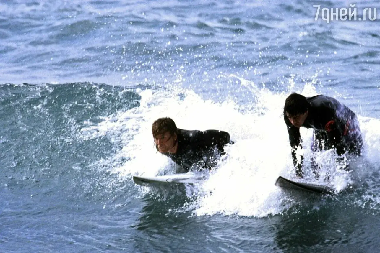 Patrick Swayze Point Break surfing